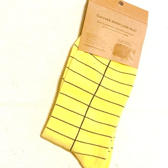 Out of print library theme socks - Picture 2 of 2